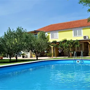 Luka Biograd - Appartement Benkovac