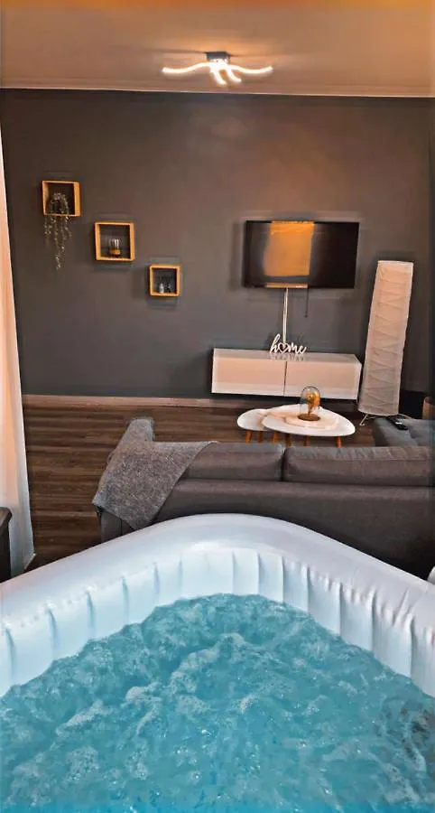 Appartement Cosy Et Chaleureux Avec Jacuzzi location